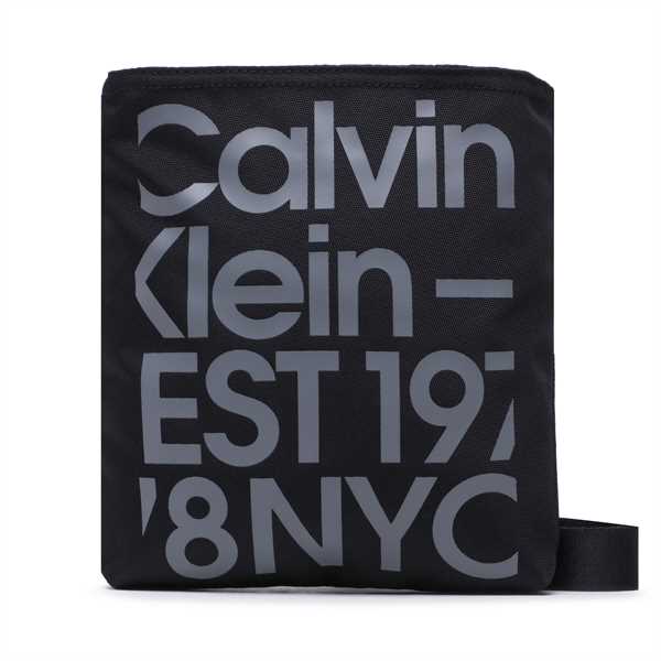 Ľadvinka Calvin Klein Jeans Sport Essentials Flatpack18 Gr K50K510378 Čierna